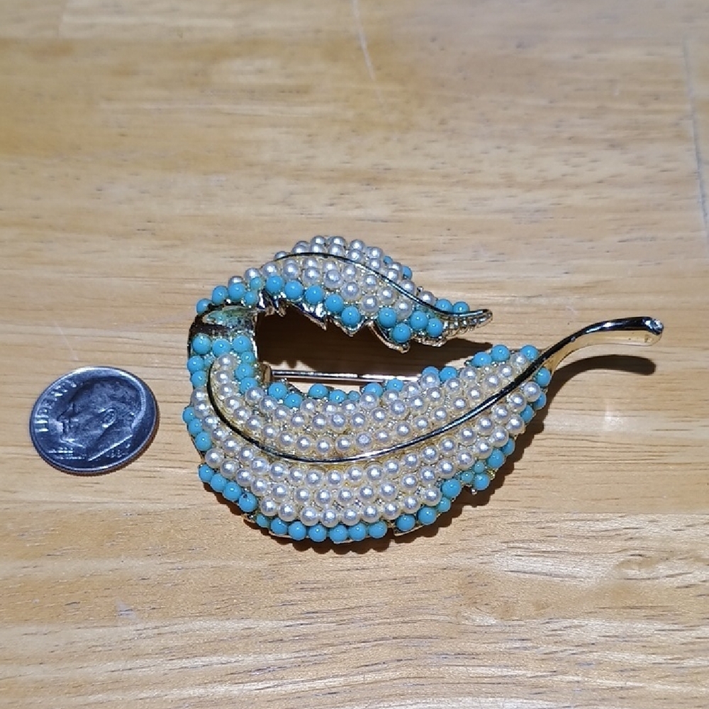 Vintage Gold-Tone B.S.K. Turquoise and Pearl Brooch - Picture 2 of 6